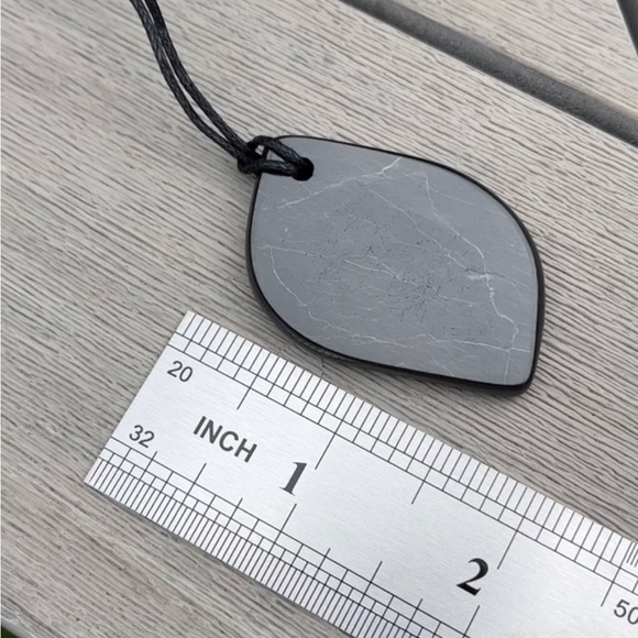 Authentic shungite leaf pendant necklace sourced from Karelia, Russia - Picture 4 of 5